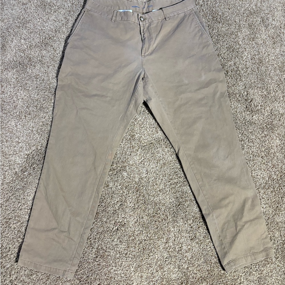 Old Navy Tan Chinos Classic Style